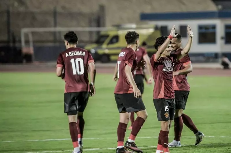 تحدٍ مثير: سيراميكا يواجه البنك الأهلي في نهائي كأس الرابطة تحدٍ مثير: سيراميكا يواجه البنك الأهلي في نهائي كأس الرابطة