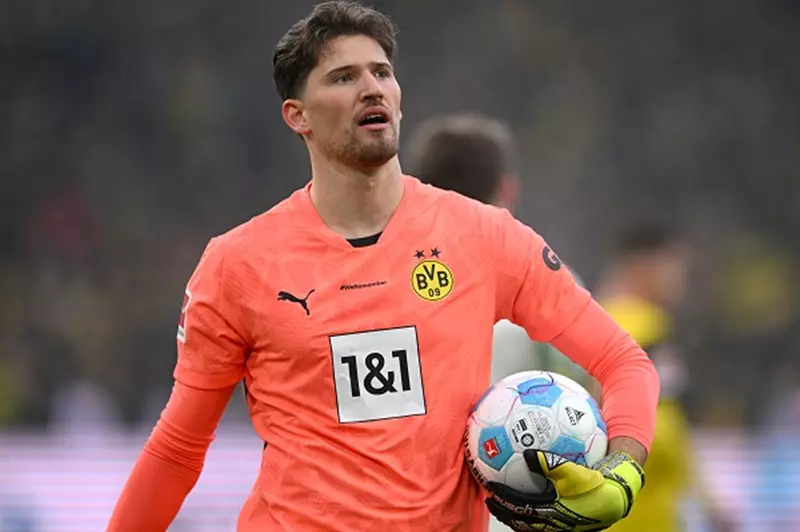 كوبل حارس دورتموند: الفوارق الفردية تمنح ريال مدريد الأفضلية في مونديال الأندية كوبل حارس دورتموند: الفوارق الفردية تمنح ريال مدريد الأفضلية في مونديال الأندية